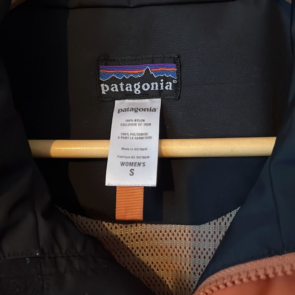 Patagonia Shell Jacket, Size Small. - image 3